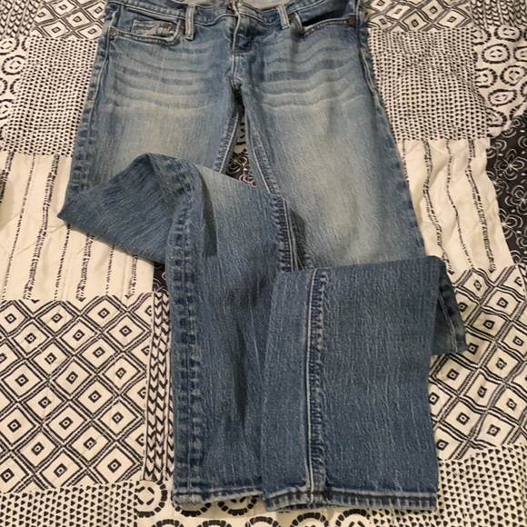 Hollister skinny denim - Picture 2 of 4